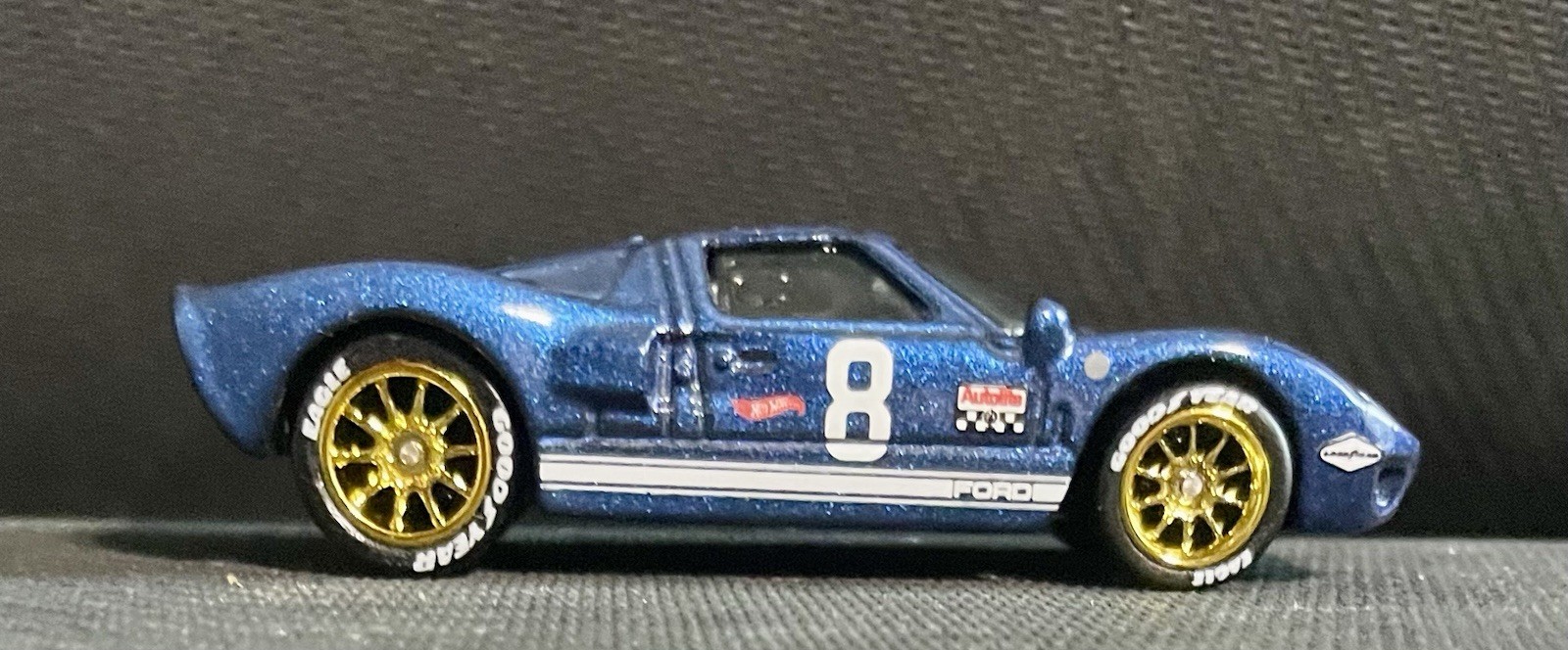 Picture 2 of 5
