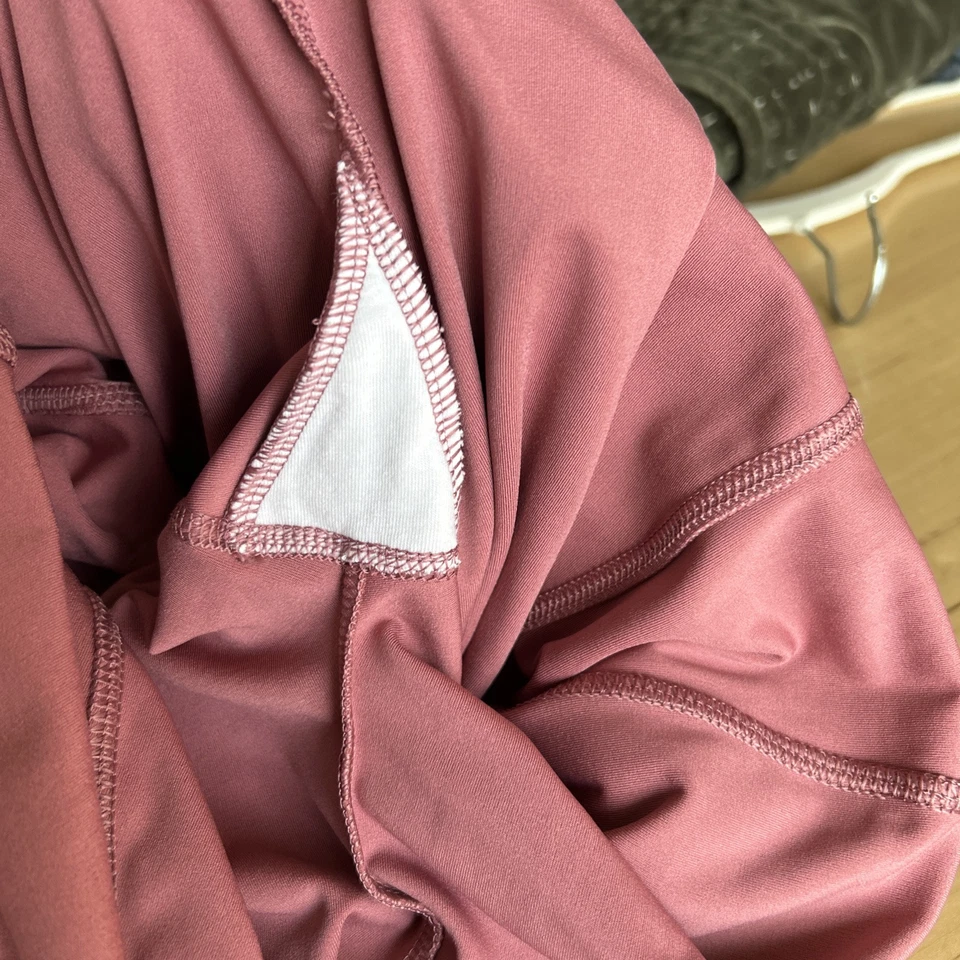 NWOT Victoria's Secret PINK Ultimate High Waisted Pink Leggings | Size Medium - Image 4 of 4