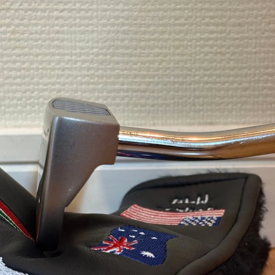 Used NIKE BC002  Blue tip Putter 33 inch - Image 3 of 4