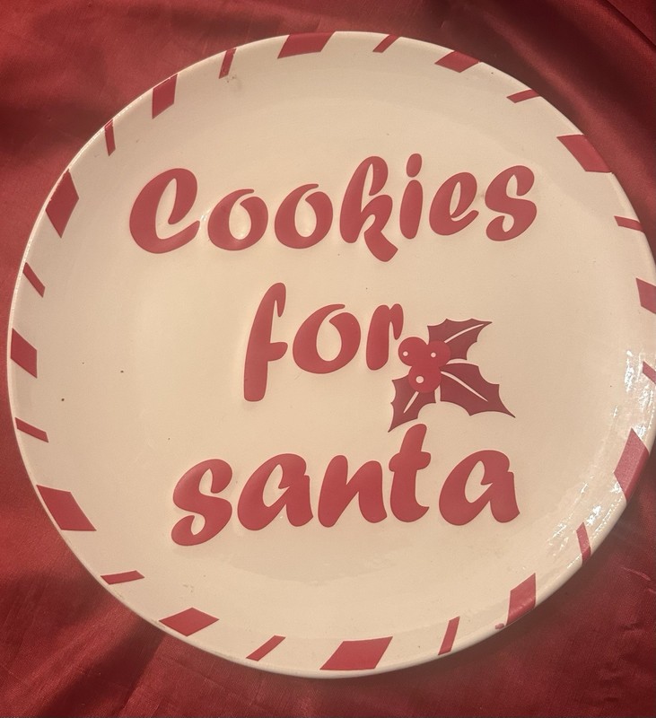Mainstays Cookies for Santa Earthenware Plate 9in Red White Microwave Safe