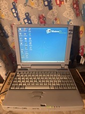 TOSHIBA TECRA 520CDT Vintage Laptop Pentium 166Mhz 96MB RAM 2.1GB HDD Windows ME