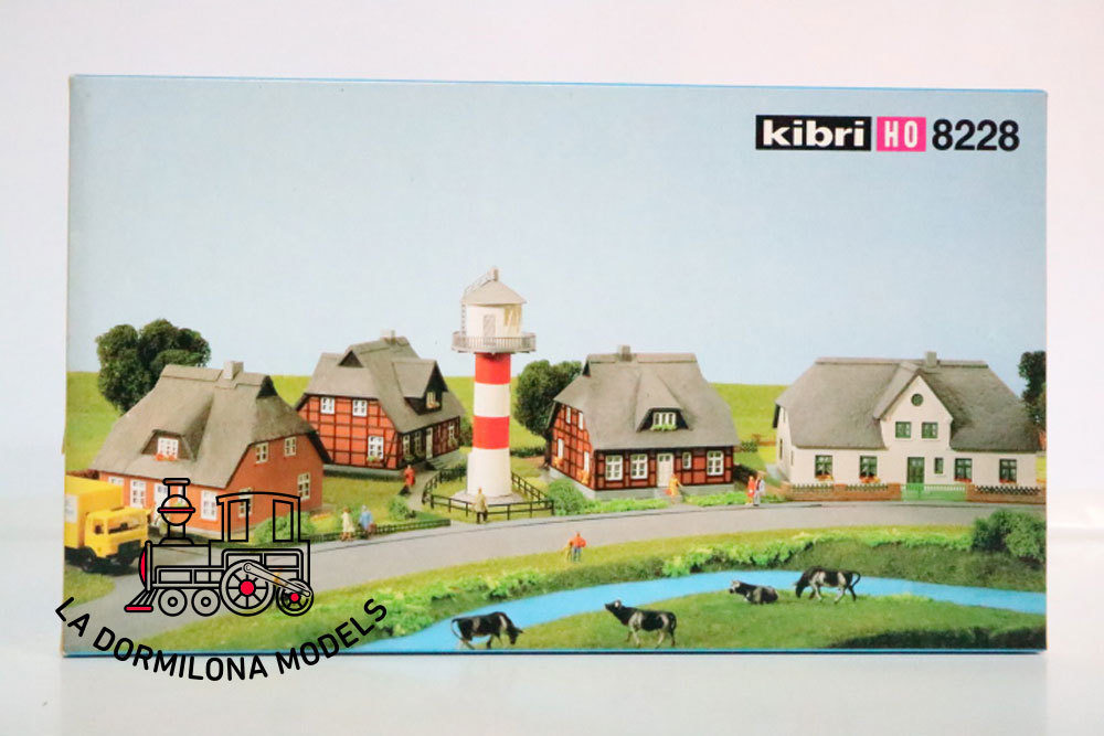 KIBRI 8228 H0 CONJUNTO 4 EDIFICIOS PARA PUEBLO COMPLETO + FARO - NUEVA A ESTRENA KIBRI 8228 H0 CONJUNTO 4 EDIFICIOS PARA PUEBLO COMPLETO + FARO - NUEVA A ESTRENA