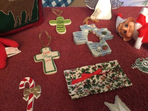 Christmas Lot of Mixed Items - Picture 3 of 7