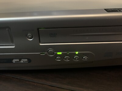 Sylvania DVD VCR Combo Unit EUC Works Tested DV220SL8 A Video