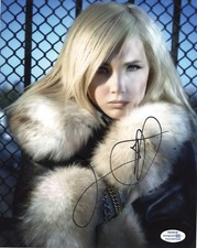 Juno Temple Sexy Ted Lasso Autographed Signed 8x10 Photo ACOA 2020-4