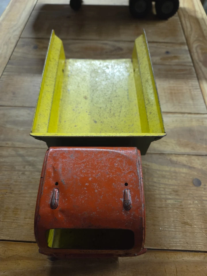 Camión de volteo Mustang Wolverine White 3000 años 50 Foto 4 de 4