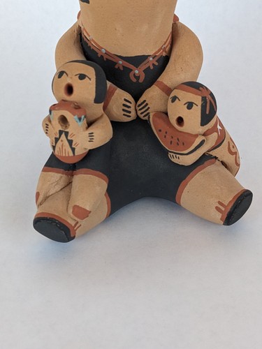 NATIVE AMERICAN JEMEZ POTTERY STORYTELLER BY MARY ELLEN TOYA PUEBLO - Picture 13 of 24