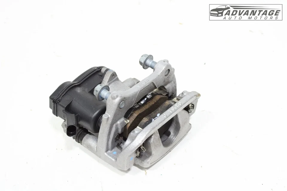 PINZA DE FRENO TRASERA DERECHA HONDA HR-V AWD 2023-2025 CON MOTOR ACTUADOR OEM Foto 4 de 4