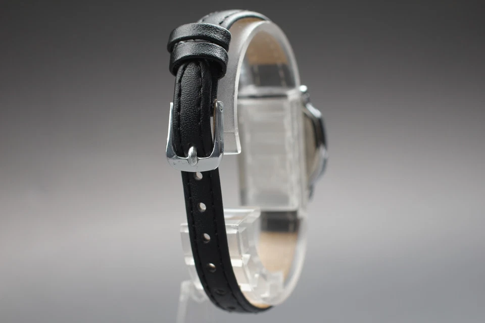 Vintage [Near MINT] Casio Silver Square Tank 21mm Quartz Ladies Watch From JAPAN - Image 4 of 4