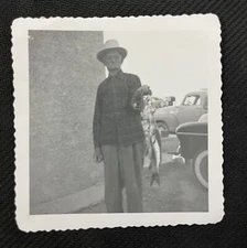 FOUND VINTAGE PHOTO PICTURE Man Showing The Stringer Of Fish He Caught Fishing