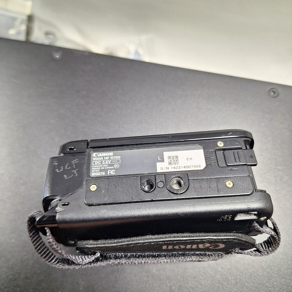 Canon iVIS HF R700 【中古】 Yahoo!オークション -「canon ivis hf r700」の落札相場・落札価格