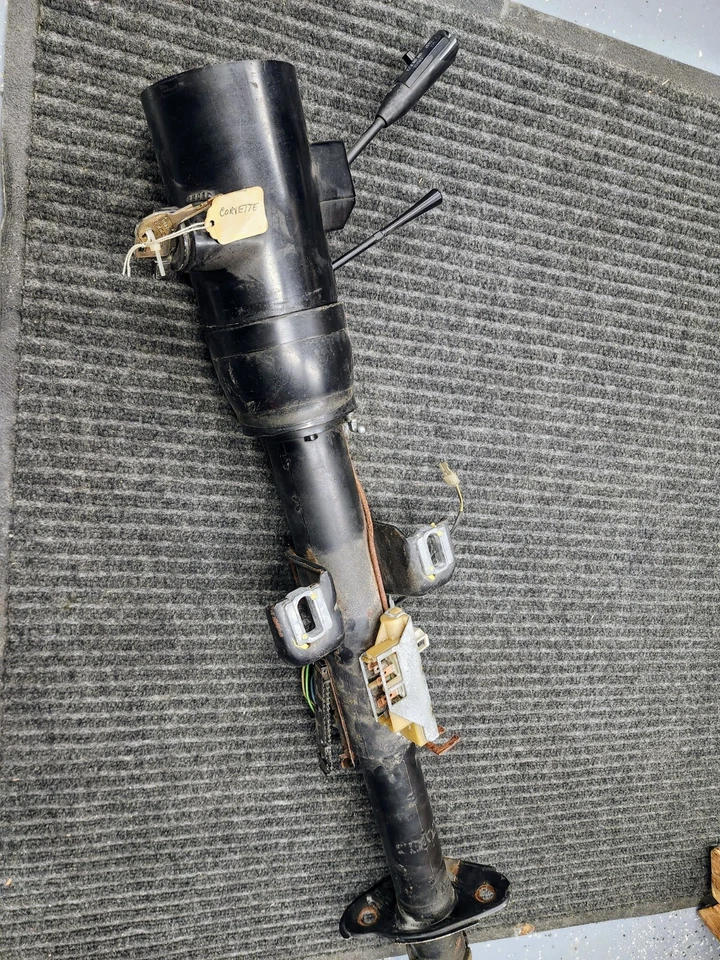 Conjunto de columna de dirección inclinable y palancas USADAS BUENAS con llave 84-85 C4 Corbetas Foto 3 de 4