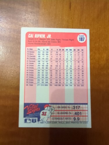 1990 Fleer - Cal Ripken #187 - Picture 3 of 3