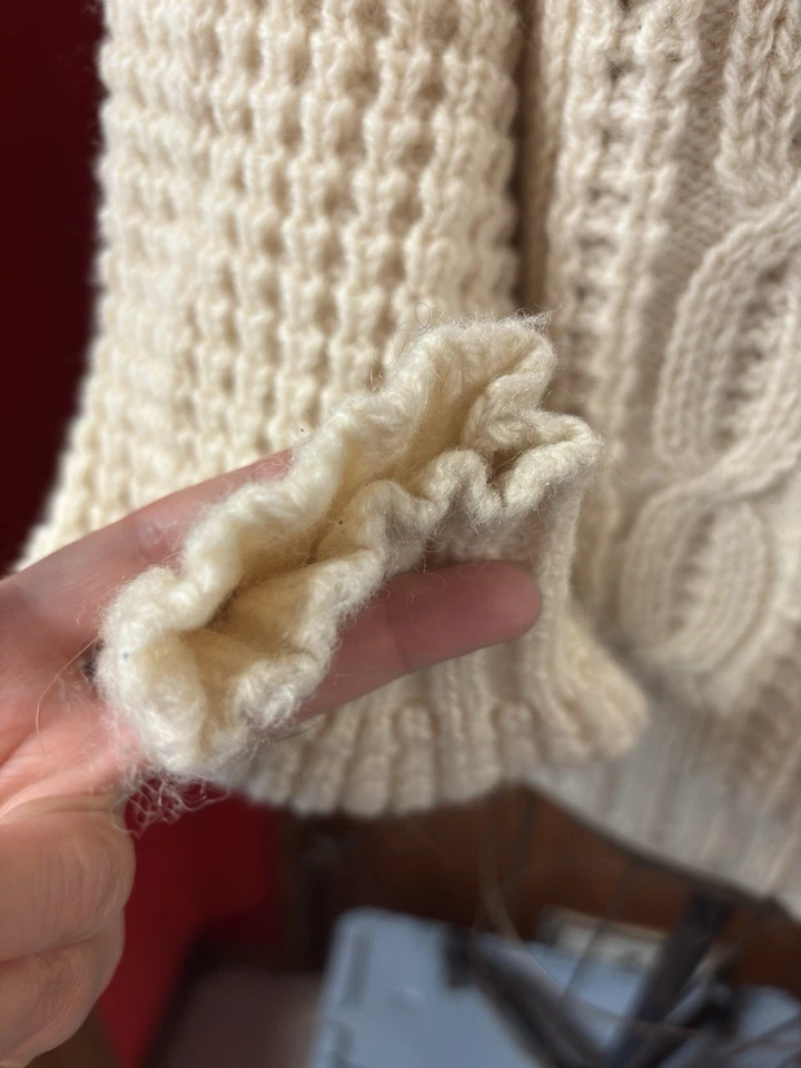 "Suéter tejido de pescador de lana Bonner Ireland telar a mano crema 28"" Pit to Pit" Foto 3 de 4