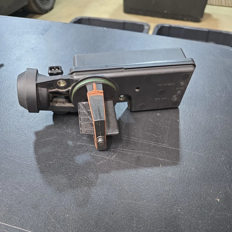 BMW E46 E39 528i 328i Z3 1999-2000 colector de admisión ajustador válvula DISA 1440049 Foto 4 de 4