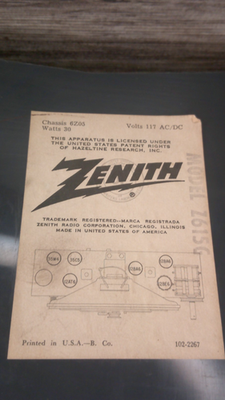 Zenith Tube radio 1950's Cyclops design Model #A615G cyclops