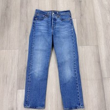 Levi  s Premium Denim wedgie straight leg jeans size 25
