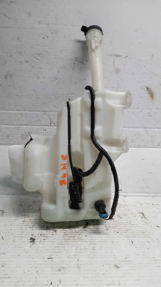 Used Washer Fluid Reservoir fits: 2019 Chevrolet Impala Grade A Foto 2 de 4