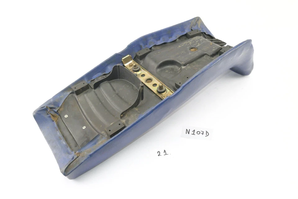 Suzuki TS 250 X SJ11D year 1986 - seat bench N107D — 第 3/4 张图片