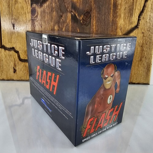 DC Justice League FLASH SPEED FORCE Bust Statue 1/650 SDCC EXCLUSICE 2017 SEALED - Picture 9 of 12