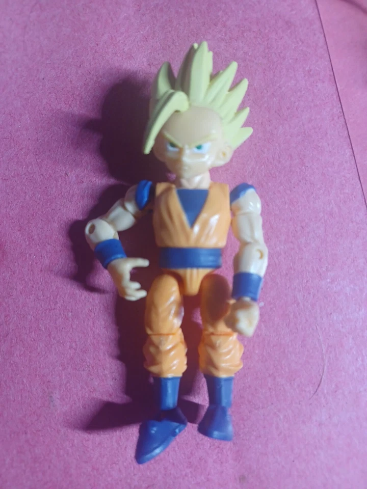 Figura de acción Bandai Dragon Ball Z 66 mm - Son Gohan #2 - Completa en caja Foto 2 de 3