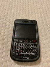 BlackBerry Classic - 16 GB - Black Unlocked great for parts, collectors must 
