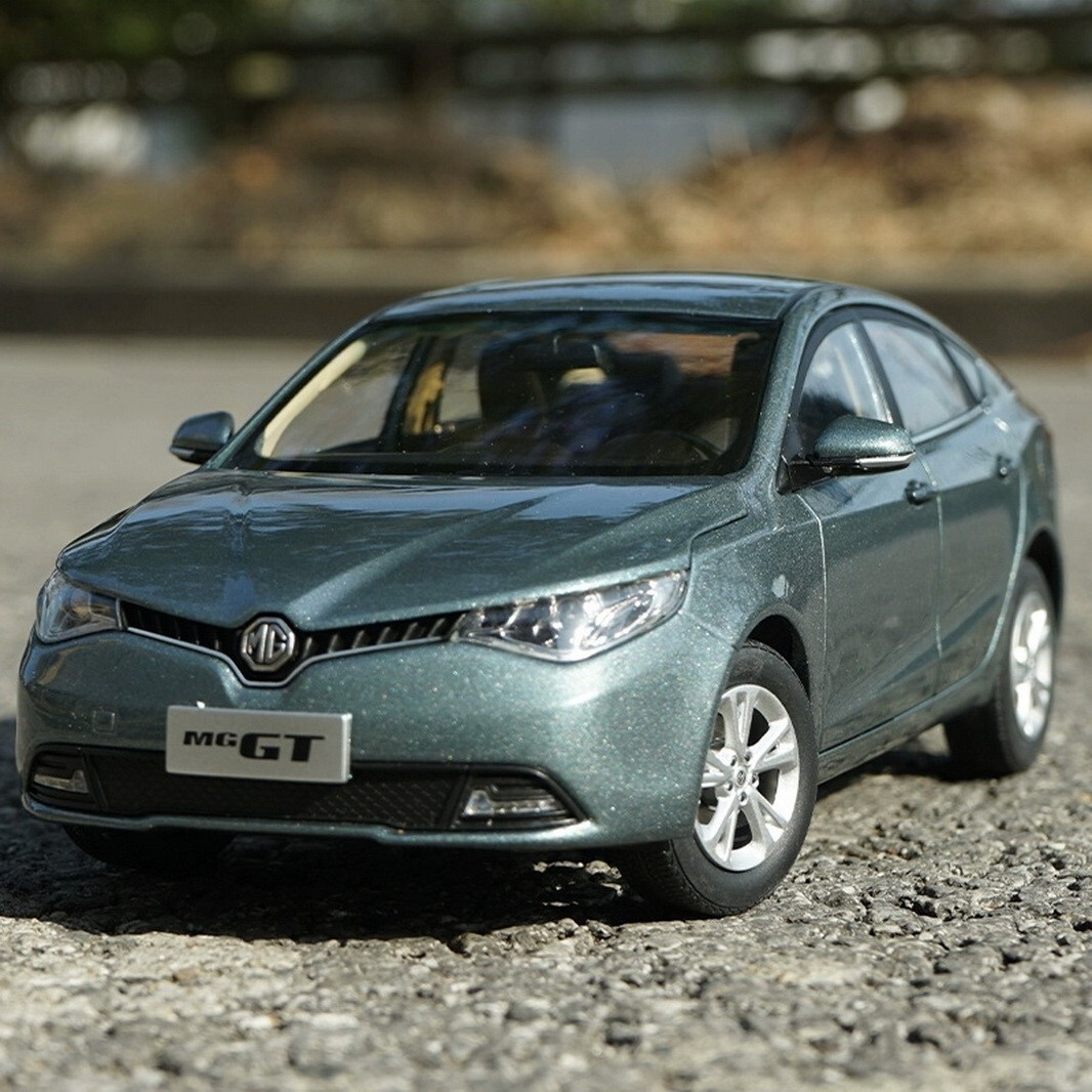 1/18 Scale MG Morris Garage MG GT Grey Diecast Car Model Toy Gift