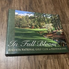 IN FULL BLOOM Augusta National Golf Club in P...