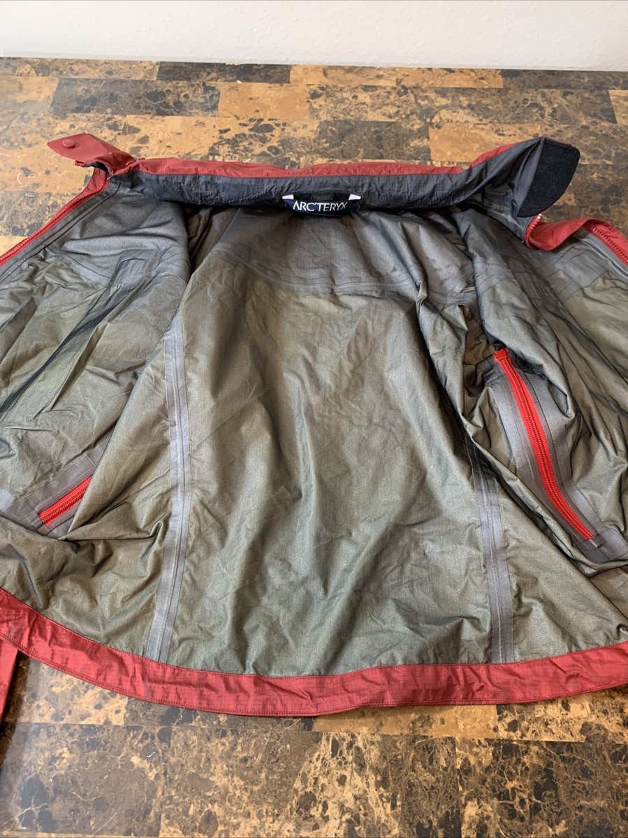 Vintage Arc'Teryx Gore-Tex Jacket size L WGJ0-02 LG- Port Vintage Arc'Teryx Gore-Tex Jacket size L WGJ0-02 LG- Port