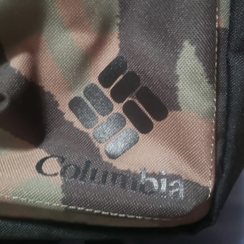 Columbia Zig Zag 迷彩防水侧袋均码男女通用 — 第 3/3 张图片