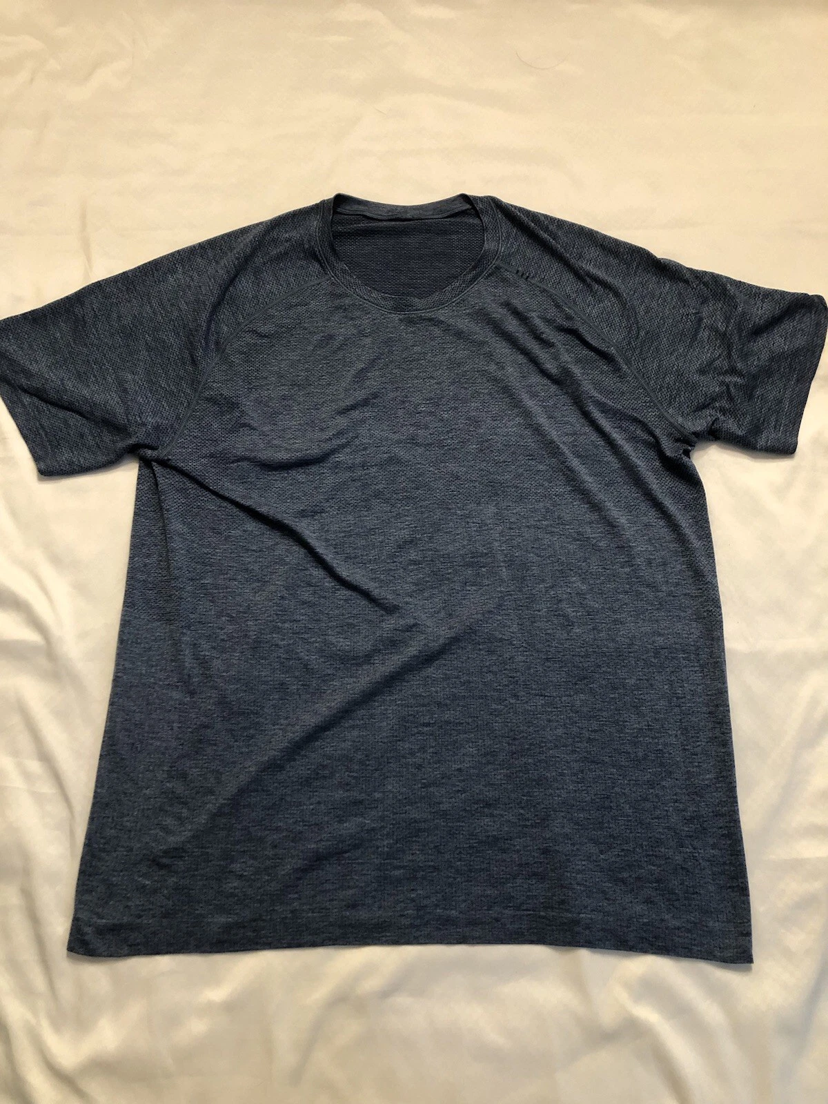 Lululemon Metal Vent Tech SS Shirt Mens XL Blue Seamless Athletic Tee Gym