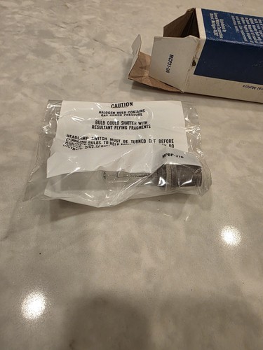 1 AC Delco NOS Bulb, 82-93 Camaro Firebird 9441730 - Picture 3 of 4