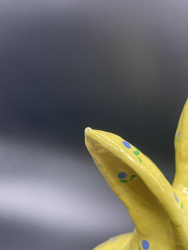 Papel maché vintage pintado a mano conejito con flores - Imagen 9 de 11