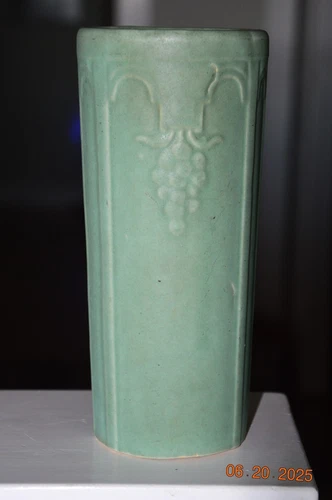 Weller Art Pottery Matte Green Grapes 8.75" Vase Unmarked Nouveau Deco c 1910