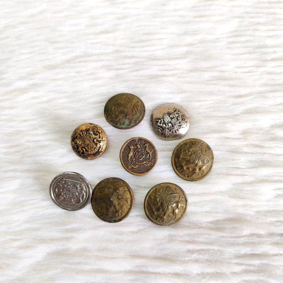 Antique Button Set 8 Pcs British War Metal Buttons BTN102 - Image 3 of 4