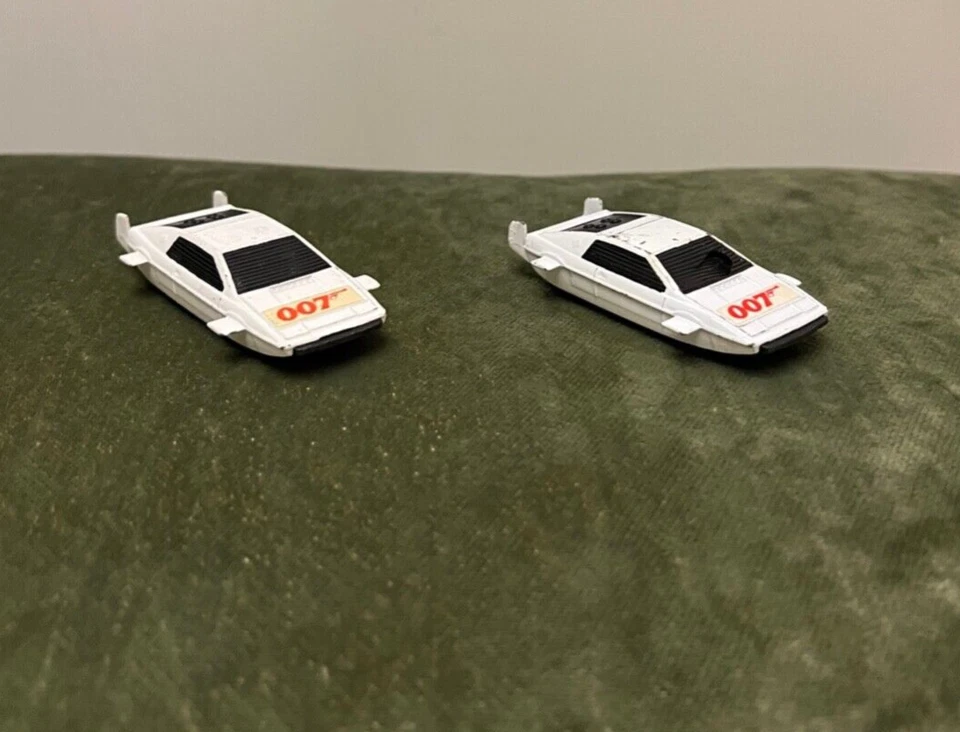 Corgi Juniors n. 60 James Bond Lotus Esprit due (2) esempi uno quasi nuovo! - Immagine 3 di 4