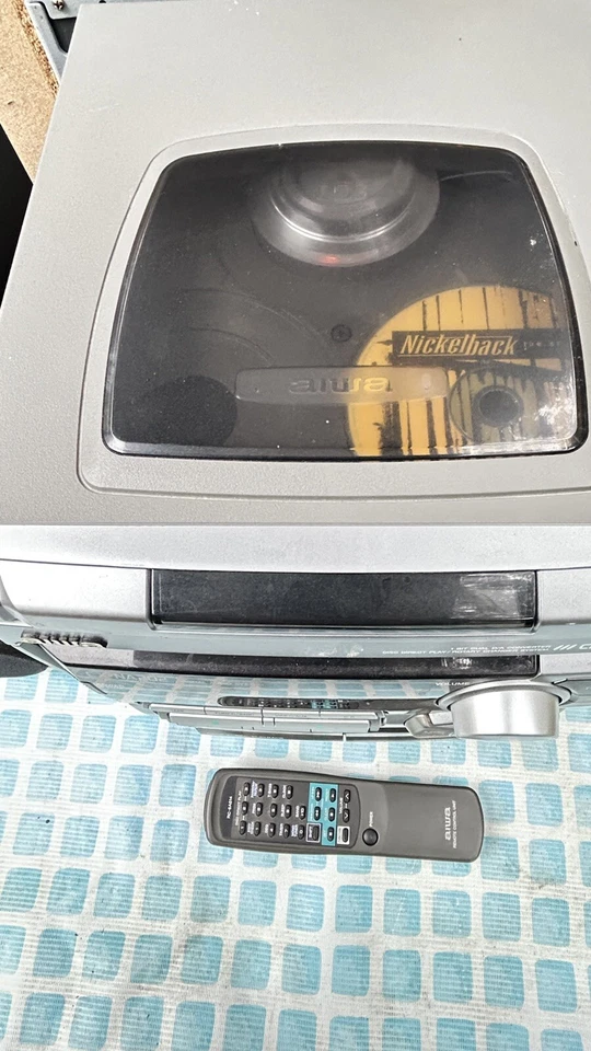 Aiwa CX-NA202U Cambiador de CD de 3 Discos Doble Cassette Compacto Estéreo Sistema Super TBass Foto 2 de 4