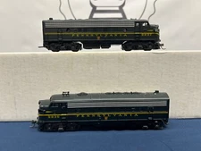 Atlas HO Pennsylvania #9835/9837 FP7 AA Diesel Engine Set 8311 DC NO BOX