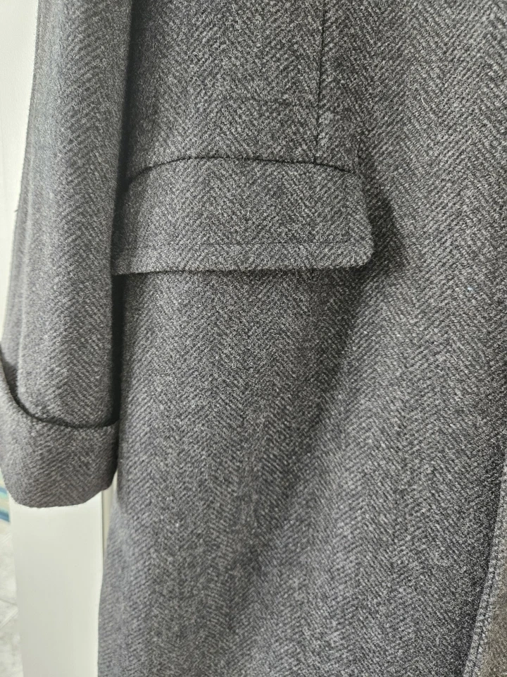 Abercrombie & Fitch Herringbone Gray Wool Blend Long Coat Men's Large NEW! - Image 4 of 4