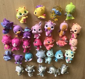 Hatchimals Lot of 30 Mixed Mini Toy Figures  And Platinum CollEGGtibles