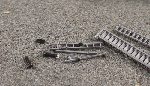 Oxford Fire OO 1:76 Avon Fire and rescue Man Pump Ladder Fair FNQHotwheels U4646 - Picture 8 of 9