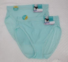 NWT set/2 VANITY FAIR Light & Luxe HI CUT 13195 MINT CONDITION GREEN ultra soft