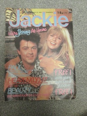 JACKIE MAGAZINE - 10TH DECEMBER 1983 NO 1040 - HEAVEN 17 PULL OUT POSTER