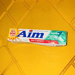 Aim Multi-Benefit Whitening Fluoride Toothpaste Fresh Mint Gel, Sodium Fluoride
