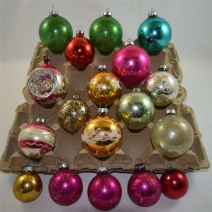 18-Vintage-Metal-Ornaments-Made-in-the-USA-Lot-4