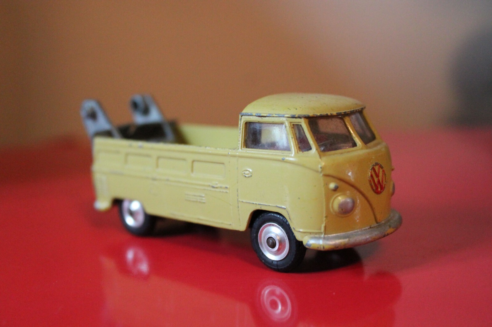 Corgi 490, VW Breakdown truck - Free Price Guide & Review
