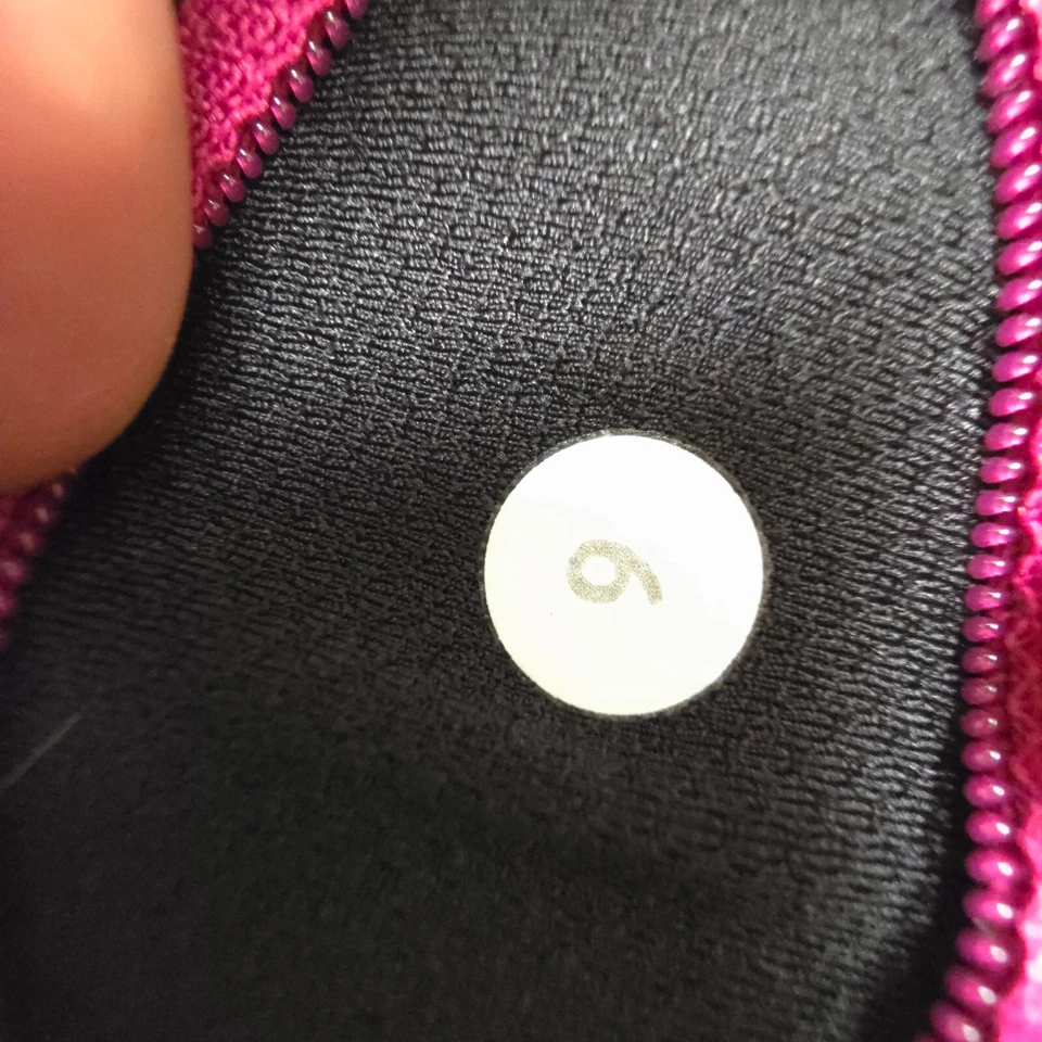 Lululemon Skirt Womens 6 Black Pace Setter Activewear Lightweight Sports Size 6 - Image 4 of 4