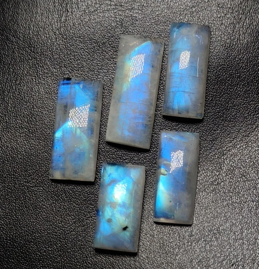 Qualidade AAA arco-íris pedra da lua azul flash formato baguete de fogo cabine 10x23-11,5x28MM - Imagem 3 de 4