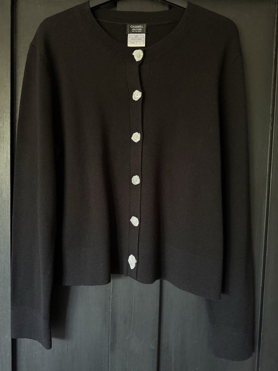 New Without Tag Chanel Black Wool Cotton Lion CC Logo Button