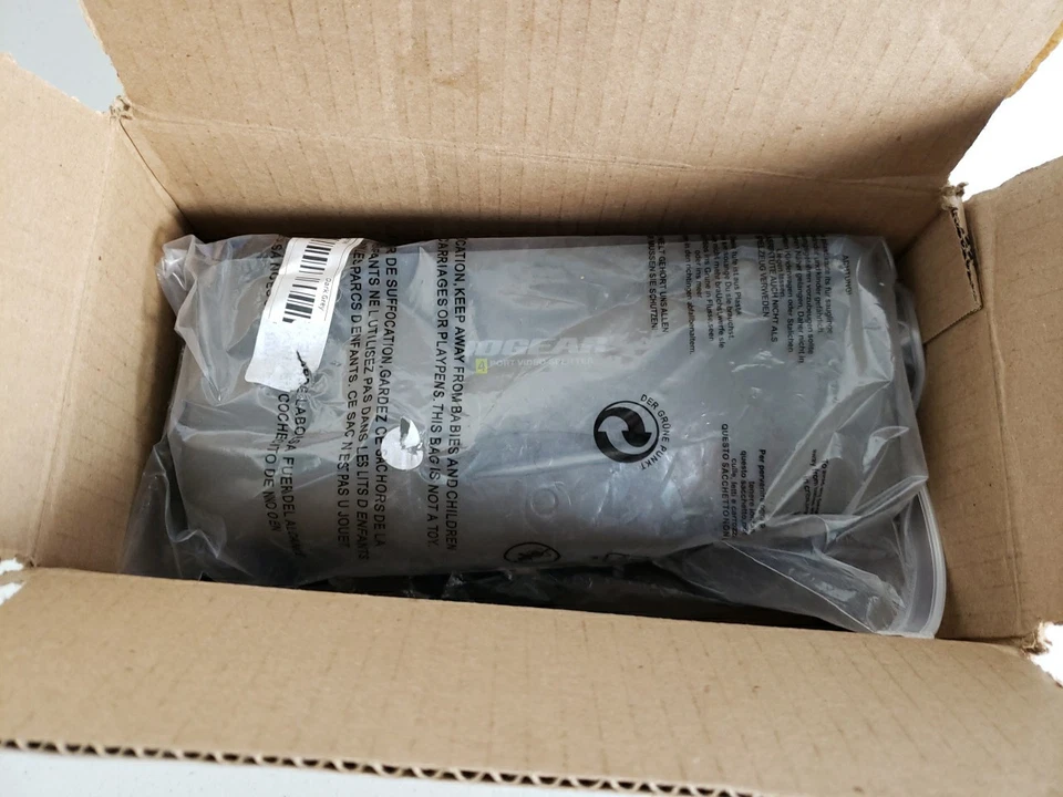 IOGEAR 4-Port VGA Video Splitter and Signal Booster GVS74 - Image 3 of 4